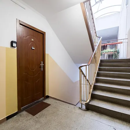 Osiedle Piastowskie Standard By Bookinghost Πόζναν