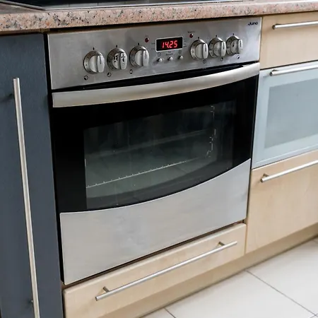 Daire Osiedle Piastowskie Standard By Bookinghost Poznan