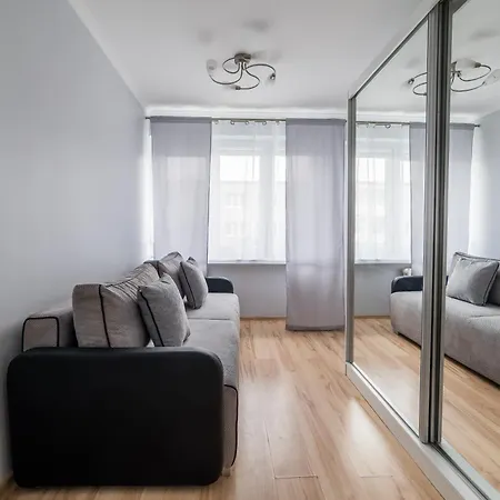 Osiedle Piastowskie Standard By Bookinghost Poznaň