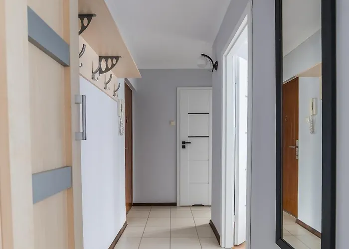 Apartamento Osiedle Piastowskie Standard By Bookinghost